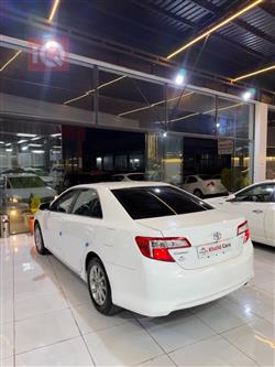 تۆیۆتا کامری